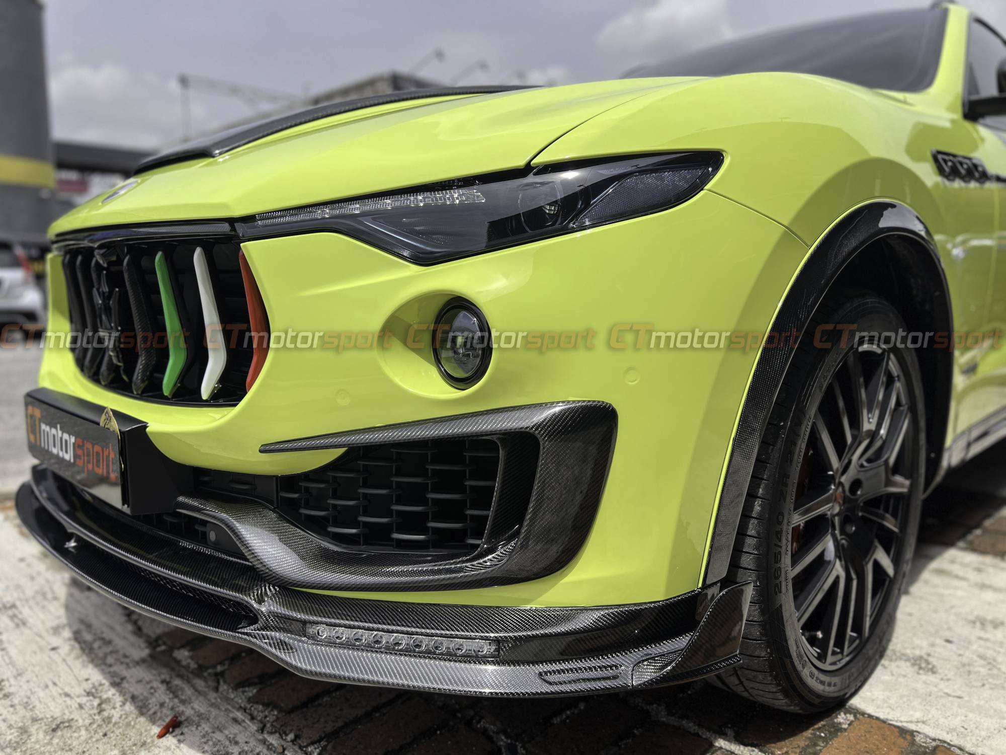 Maserati Levante Mansory Full Carbon Kit
